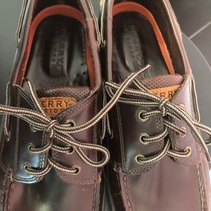 NWOT Sperry Topsider Classic Shoe